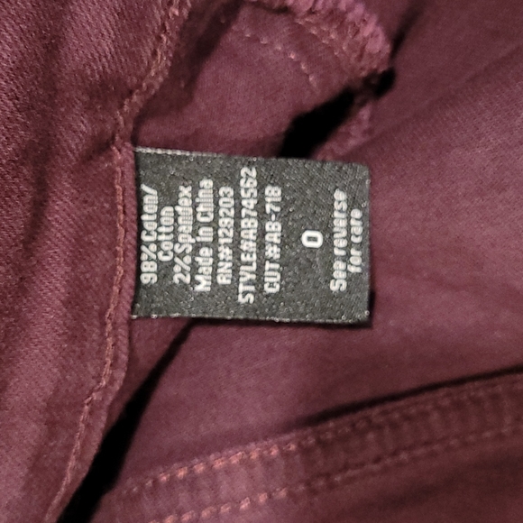 Burgundy Skinny Jean's size 0 - Picture 7 of 7